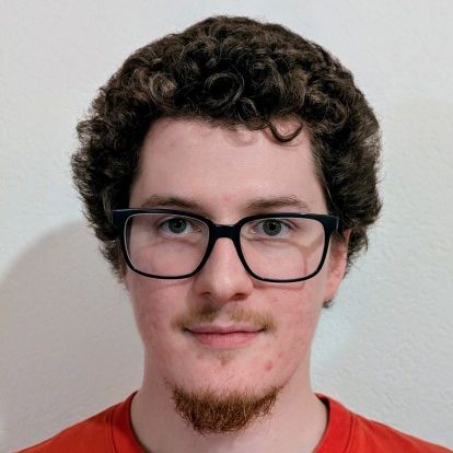 Julien, développeur web certifié basé en Suisse